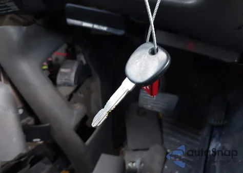 2002 Chevrolet Express z USA, uszkodzony, nr VIN 1GNFG15M221212913